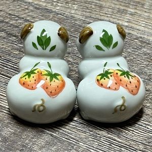 💙 Vintage Pig Mini Salt & Pepper Shakers / Andrea by Sadek / Porcelain 💙